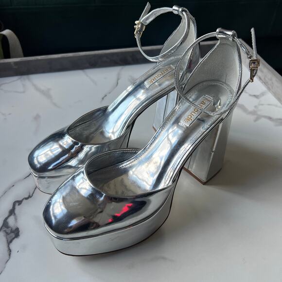 Larroude Ari Platform Pump In Silver Specchio Size 8.5 - Picture 3 of 9